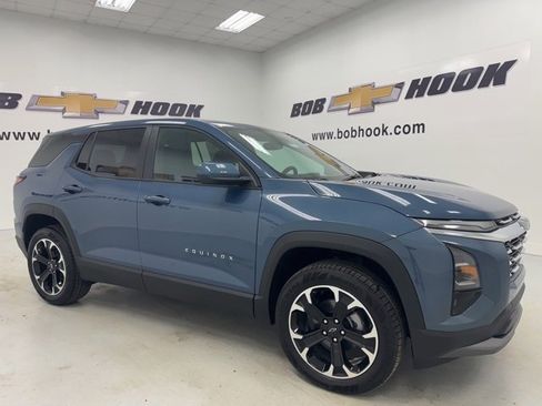 New 2026 Chevrolet Equinox LT w/ LPO, Floor Liner Package image 3