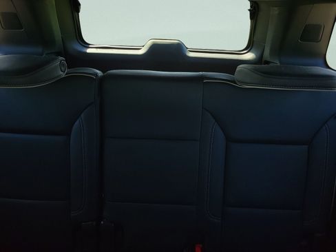 Used 2023 GMC Yukon XL SLT w/ SLT Luxury Package AWD/4WD image 10