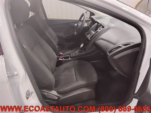 Used 2017 Ford Focus SEL FWD image 14