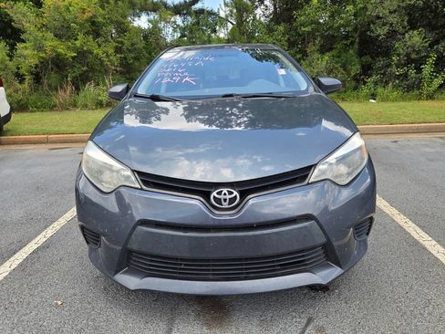 Used 2016 Toyota Corolla L FWD image 2