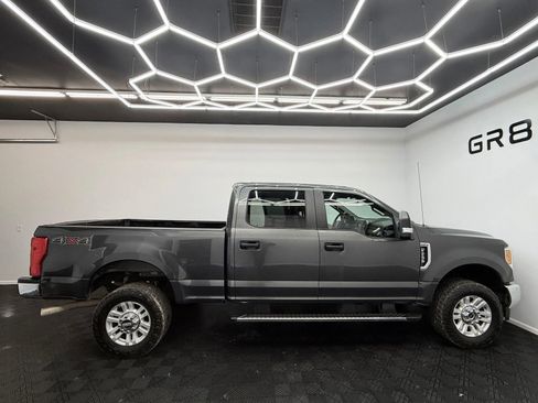 Used 2017 Ford F250 XL w/ STX Appearance Package image 9