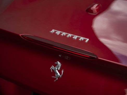 Certified 2023 Ferrari Portofino M image 18