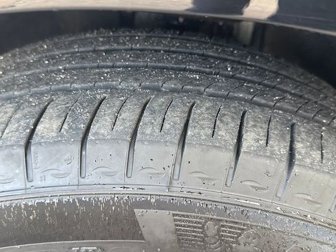 Used 2025 Cadillac XT5 Premium Luxury image 29