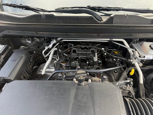 Used 2024 Chevrolet Colorado W/T w/ Advanced Trailering Package RWD image 31