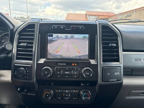 Used 2021 Ford F250 XLT w/ FX4 Off-Road Package AWD/4WD image 22