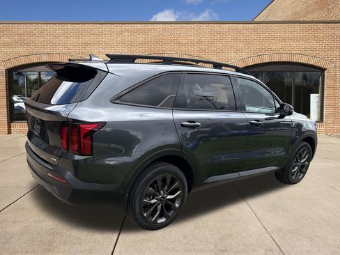 Used 2023 Kia Sorento X-Line EX AWD/4WD image 3