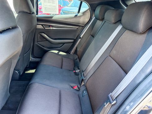 Used 2021 MAZDA MAZDA3 s FWD image 17