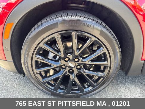 Used 2022 Cadillac XT4 Sport AWD/4WD image 34