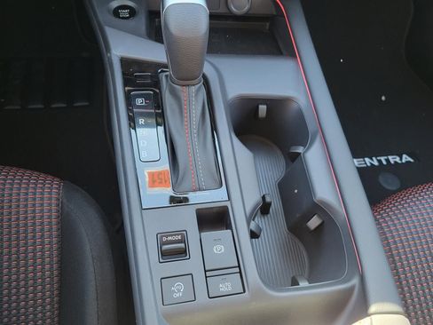 New 2026 Nissan Sentra SR w/ Floor Mat Package image 22