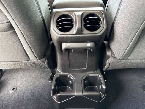 New 2026 Jeep Gladiator Sport AWD/4WD image 30