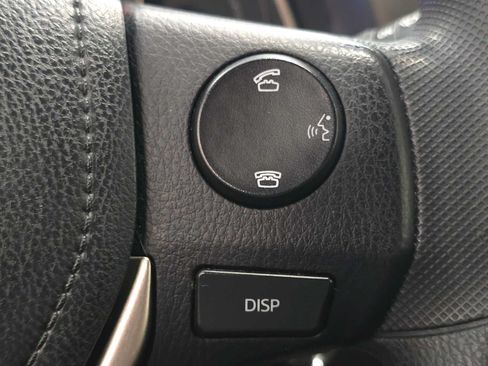 Used 2015 Toyota RAV4 XLE AWD/4WD image 16