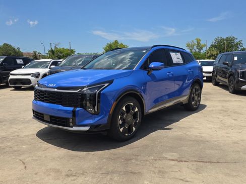 New 2026 Kia Sportage SX FWD image 4