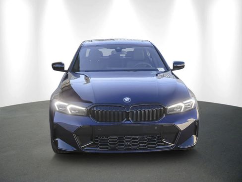 New 2026 BMW 330i Sedan w/ M Sport Package image 2