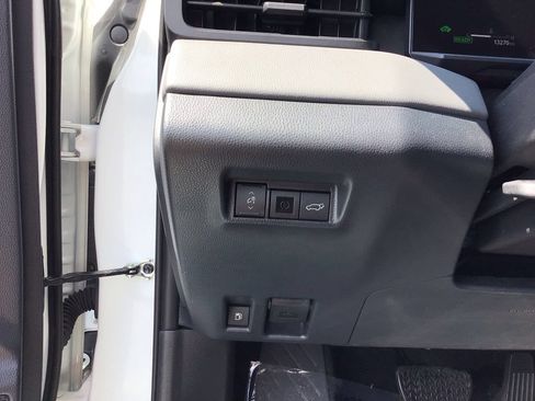 Used 2026 Toyota RAV4 XLE Premium FWD image 17