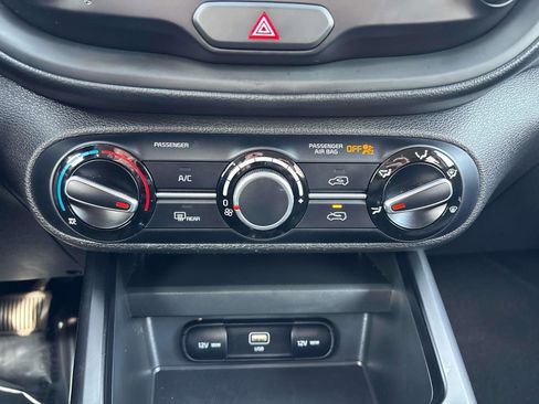 Used 2024 Kia Soul LX image 18