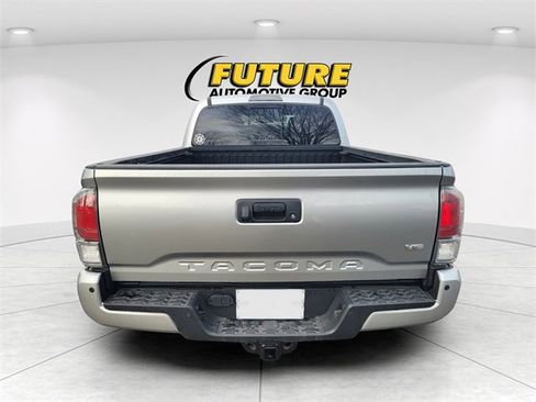 Used 2023 Toyota Tacoma TRD Off-Road w/ Advanced Technology Package image 4