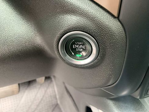 Certified 2019 Chevrolet Silverado 1500 High Country w/ Technology Package image 17