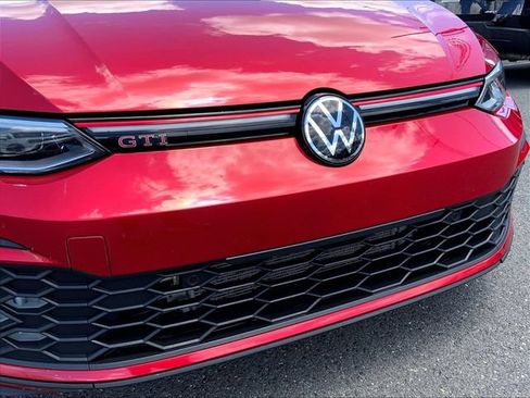 Used 2022 Volkswagen GTI SE FWD image 30