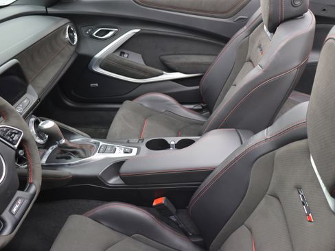Used 2018 Chevrolet Camaro ZL1 RWD image 62