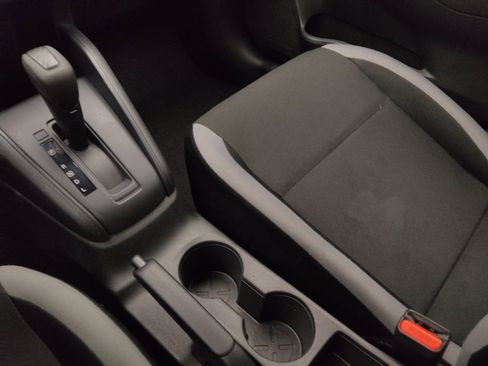 Used 2025 Nissan Versa S FWD image 26