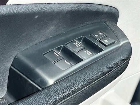 Used 2022 Honda Pilot Special Edition image 17