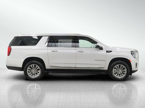 Used 2023 GMC Yukon XL SLT image 6