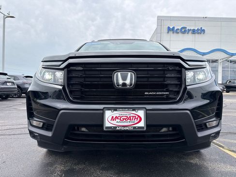 Certified 2024 Honda Passport Black Edition image 11