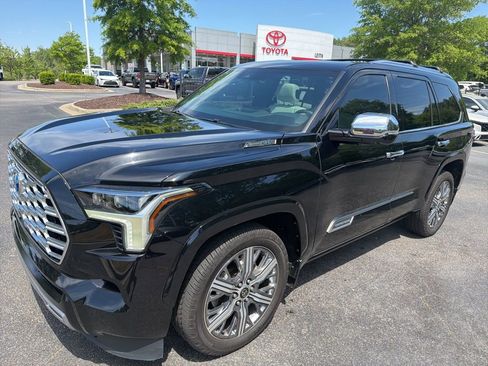 Used 2024 Toyota Sequoia Capstone image 2