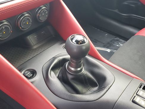 Used 2023 Nissan Z w/ Floor Mat Package (L93) RWD image 25