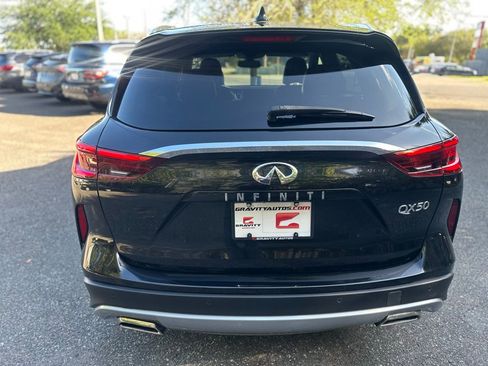 Used 2019 INFINITI QX50 Essential w/ Proactive Package image 10