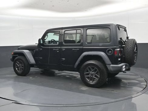 Used 2024 Jeep Wrangler Unlimited Sport AWD/4WD image 31