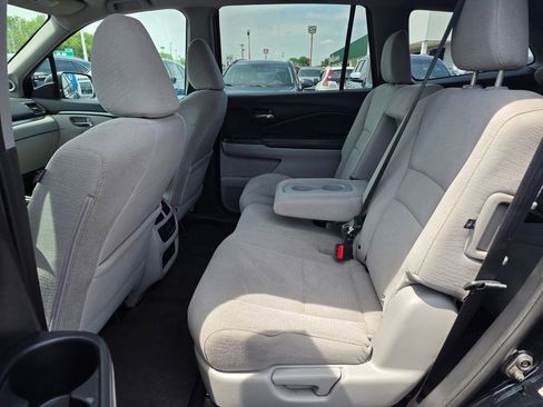Used 2016 Honda Pilot EX image 12