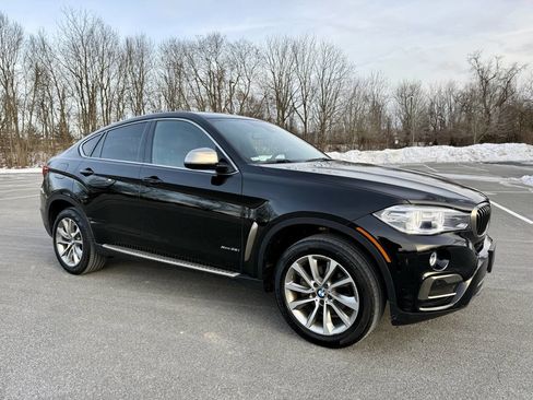 Used 2018 BMW X6 xDrive35i w/ Premium Package image 2