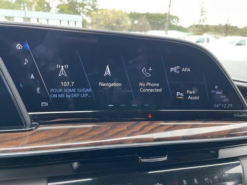 Used 2023 Cadillac Escalade ESV Sport Platinum AWD/4WD image 8