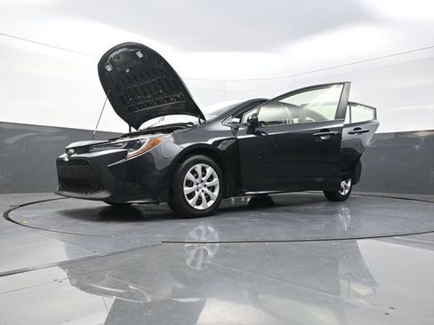 Certified 2021 Toyota Corolla LE FWD image 41