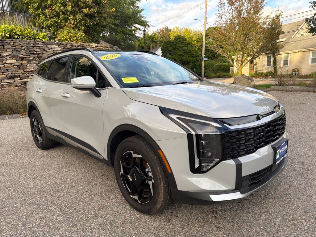 Certified 2026 Kia Sportage EX w/ EX Panorama Roof Package AWD/4WD image 9