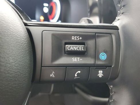 Used 2025 Nissan Pathfinder Platinum w/ Cargo Package FWD image 24