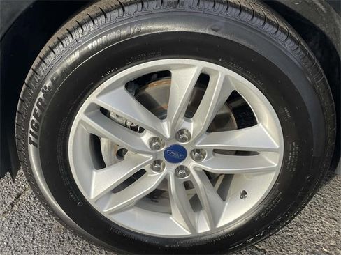 Used 2017 Ford Edge SEL w/ Cargo Accessory Package image 8