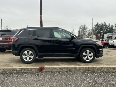 Used 2020 Jeep Compass Latitude image 5