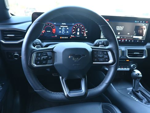 Used 2025 Ford Mustang GT Premium image 22