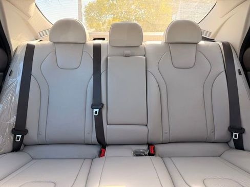 New 2026 Hyundai Elantra Limited image 31