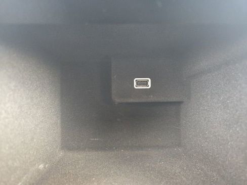 Used 2019 Chevrolet Traverse Premier image 37