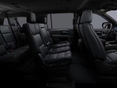 New 2026 Chevrolet Suburban RST image 7