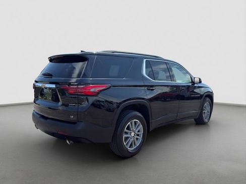 Used 2023 Chevrolet Traverse LT FWD image 4