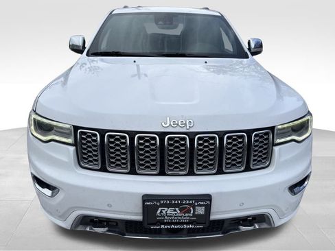 Used 2017 Jeep Grand Cherokee Overland w/ Jeep Active Safety Group AWD/4WD image 9