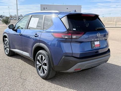 Certified 2022 Nissan Rogue SV w/ SV Premium Package image 8