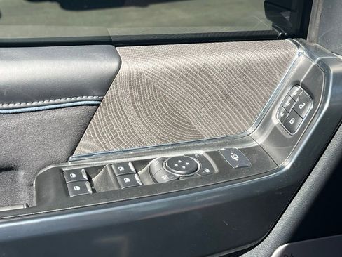 Used 2025 Ford F350 Platinum AWD/4WD image 28