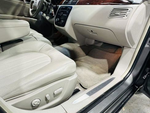 Used 2006 Buick Lucerne CXL w/ Luxury Package FWD image 38