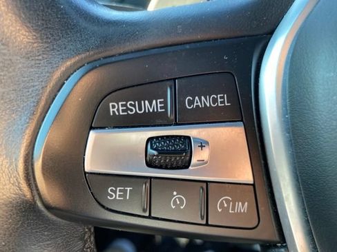 Used 2020 BMW X5 sDrive40i w/ Premium Package RWD image 19