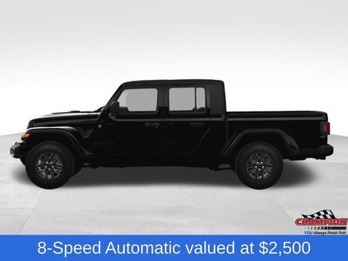 Used 2023 Jeep Gladiator Sport image 3